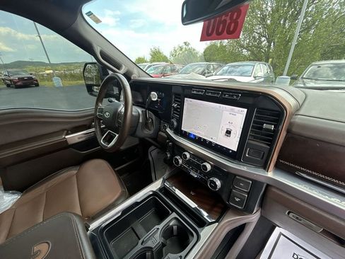 Used 2024 Ford F350 King Ranch w/ FX4 Off-Road Package AWD/4WD image 11