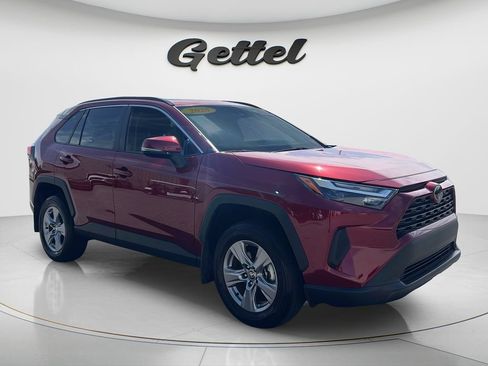Used 2025 Toyota RAV4 XLE w/ Convenience Package FWD image 3