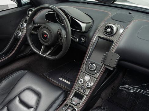 Used 2014 McLaren MP4-12C Spider RWD image 27