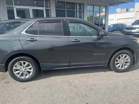 Used 2019 Chevrolet Equinox LT w/ Driver Convenience Package FWD image 6