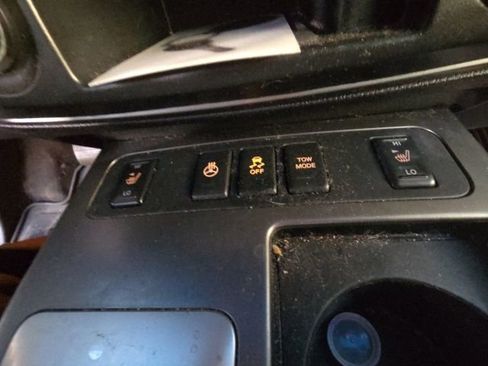 Used 2015 Nissan Armada Platinum image 7