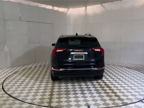 Used 2022 GMC Terrain Denali image 7