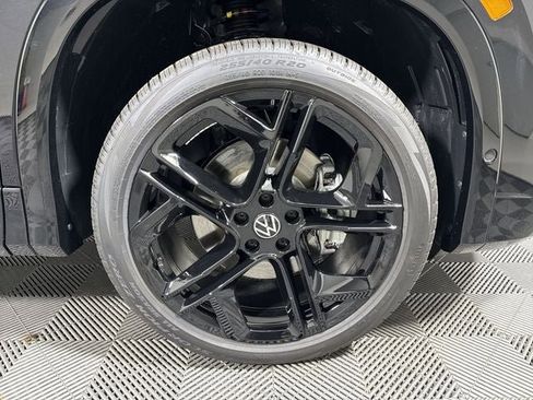 New 2026 Volkswagen Tiguan SE R-Line AWD/4WD image 12