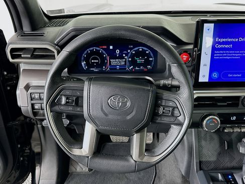 Used 2025 Toyota Tacoma TRD Off-Road AWD/4WD image 18