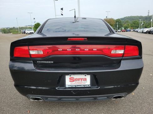 Used 2012 Dodge Charger SE image 25