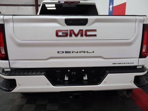 Used 2022 GMC Sierra 2500 Denali AWD/4WD image 13