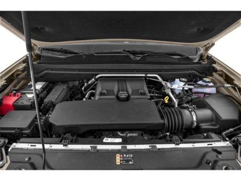Used 2023 Chevrolet Colorado Z71 w/ Z71 Convenience Package 2 AWD/4WD image 15