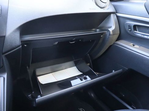 Used 2012 MAZDA MAZDA5 Touring w/ Moonroof & Audio Pkg image 36