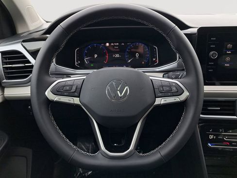 New 2025 Volkswagen Taos SEL AWD/4WD image 21