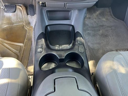 Used 2002 Toyota Sequoia SR5 RWD image 15