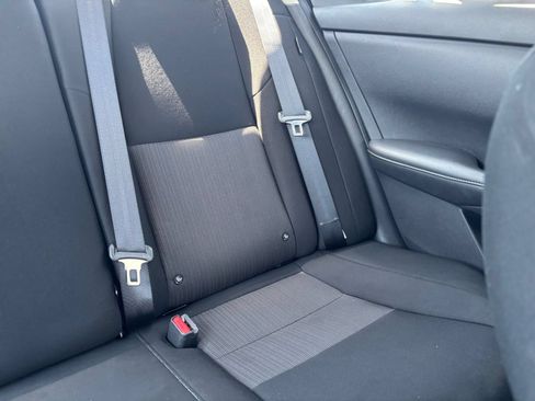 Used 2025 Nissan Sentra SV FWD image 34