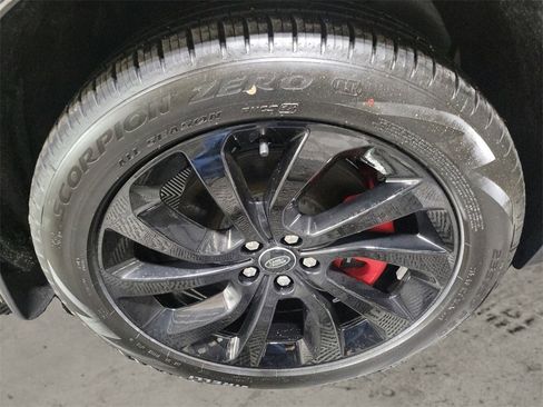 New 2024 Land Rover Discovery Sport S image 11