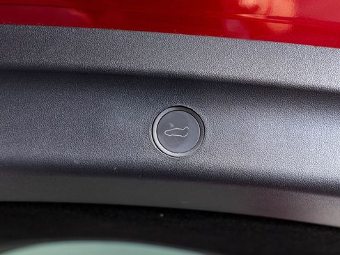 Used 2024 Tesla Model Y Long Range image 21