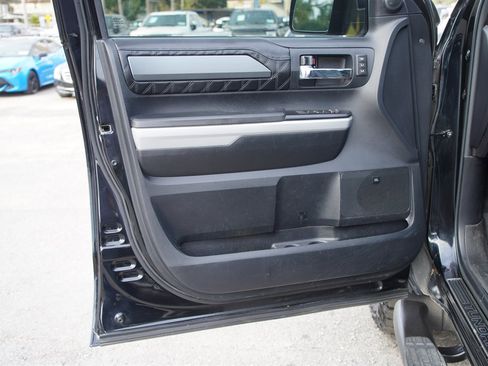 Used 2018 Toyota Tundra Platinum image 45