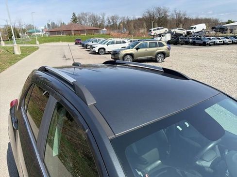 Used 2018 Chevrolet Trax LT w/ LT Convenience Package image 8