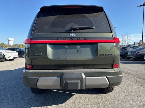 Used 2024 Lexus GX 550 image 6