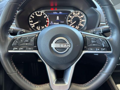 Used 2024 Nissan Altima 2.5 SR FWD image 11