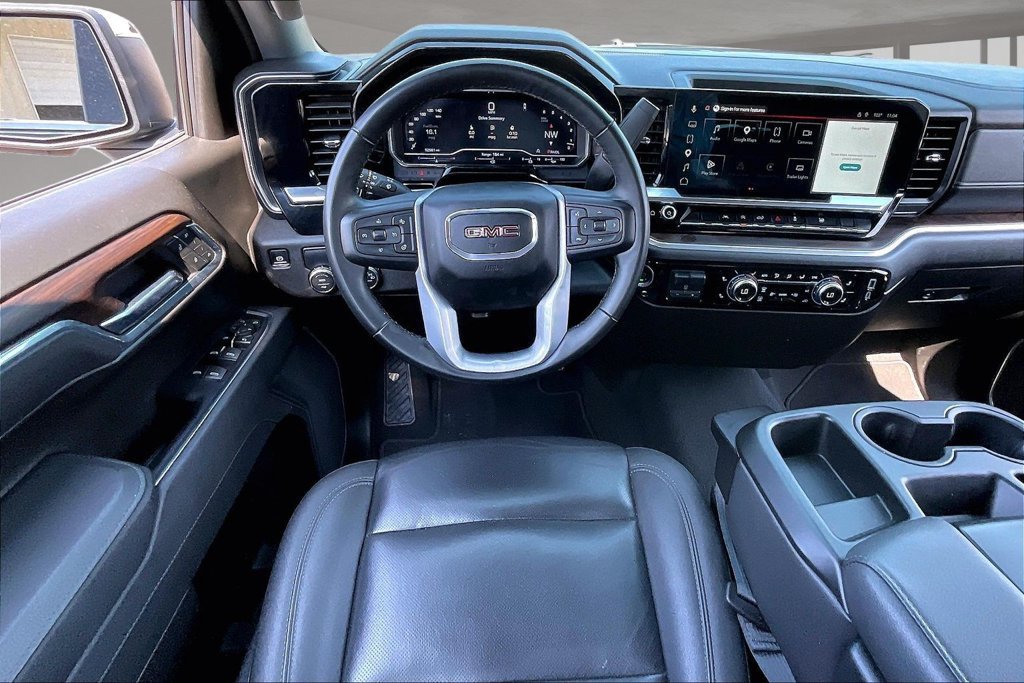 Used 2025 GMC Sierra 1500 SLT RWD image 9