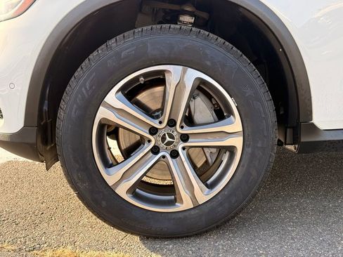 Used 2022 Mercedes-Benz GLC 300 4MATIC image 10