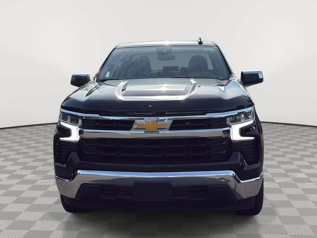 Used 2023 Chevrolet Silverado 1500 LT w/ Protection Package AWD/4WD image 2