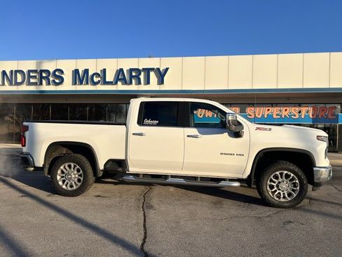 Certified 2025 Chevrolet Silverado 2500 LTZ w/ LTZ Premium Package image 3