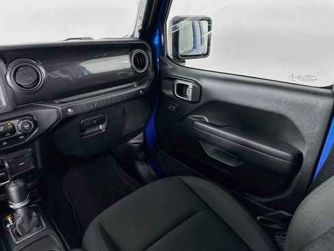 Used 2022 Jeep Wrangler Unlimited Sport AWD/4WD image 27