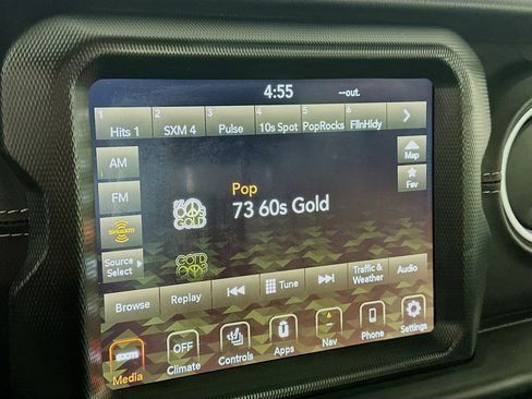 Used 2023 Jeep Wrangler Unlimited Sahara w/ Cold Weather Group AWD/4WD image 19