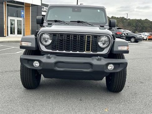 Used 2024 Jeep Wrangler Sport S image 2