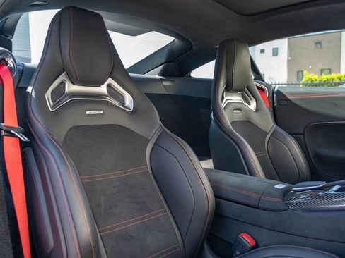 Used 2025 Mercedes-Benz AMG GT 63 image 25