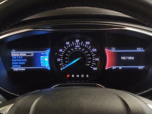 Used 2017 Ford Fusion Titanium FWD image 23
