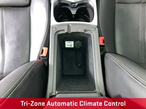 Used 2013 Cadillac SRX Premium image 13