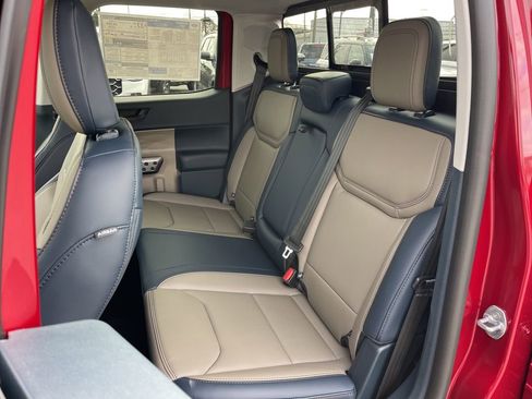 New 2025 Ford Maverick Lariat image 17