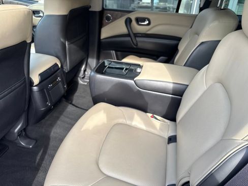 Used 2023 INFINITI QX80 Premium Select w/ Cargo Package AWD/4WD image 19