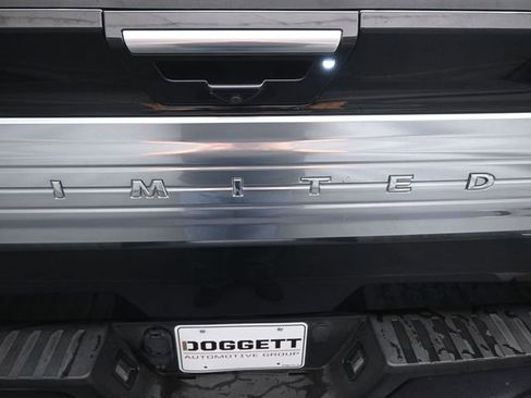 Used 2020 Ford F150 Limited w/ Trailer Tow Package image 12