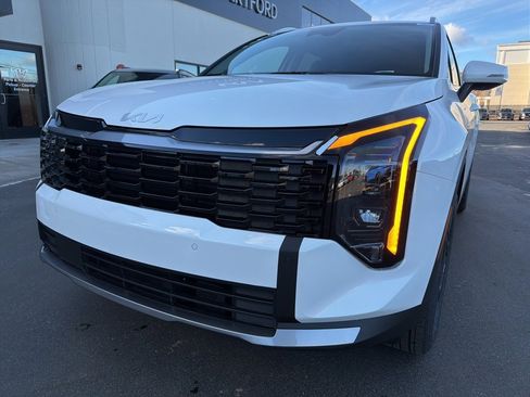 New 2026 Kia Sportage EX image 11