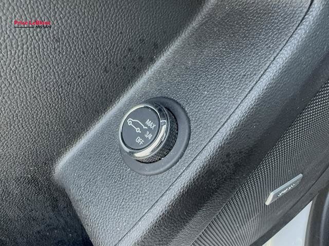 Used 2020 Chevrolet Traverse Premier FWD image 27
