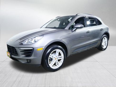 Used 2018 Porsche Macan image 3