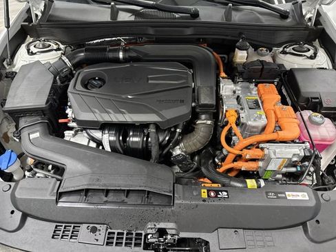 Used 2025 Hyundai Sonata Limited image 37