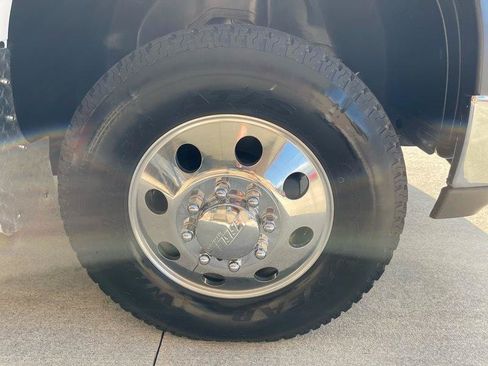 Used 2002 Chevrolet Silverado 3500 LT RWD image 18