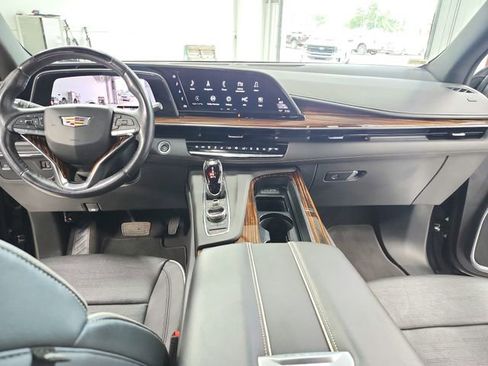 Used 2023 Cadillac Escalade ESV Premium Luxury RWD image 25