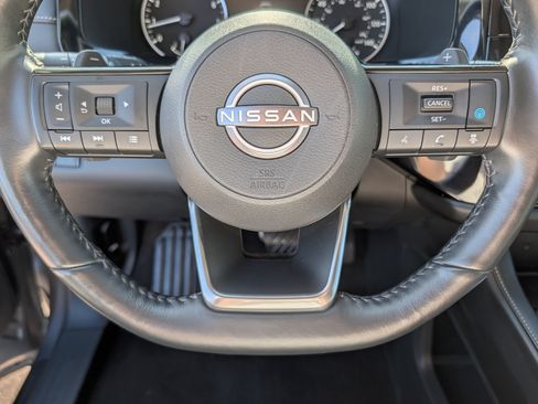 Used 2023 Nissan Pathfinder SL w/ SL Premium Package AWD/4WD image 26