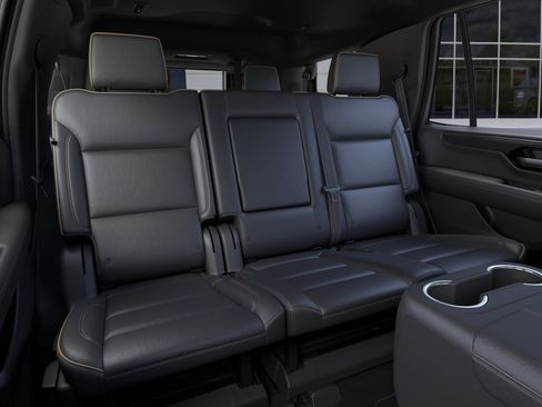 New 2026 GMC Yukon Elevation w/ Technology Package AWD/4WD image 18