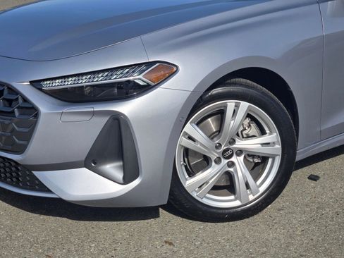 New 2025 Audi A5 2.0T Premium Plus AWD/4WD image 9