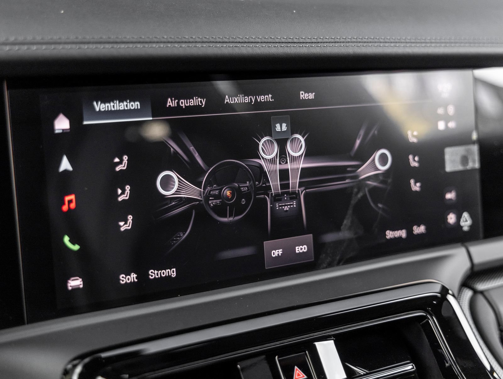 New 2026 Porsche Panamera 4 AWD/4WD image 30