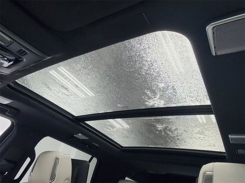 New 2026 Cadillac Escalade Platinum Luxury w/ LPO, Radiant Package image 29