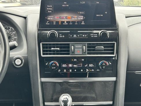 Used 2024 INFINITI QX80 Luxe image 15