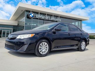 Used 2014 Toyota Camry LE video 1