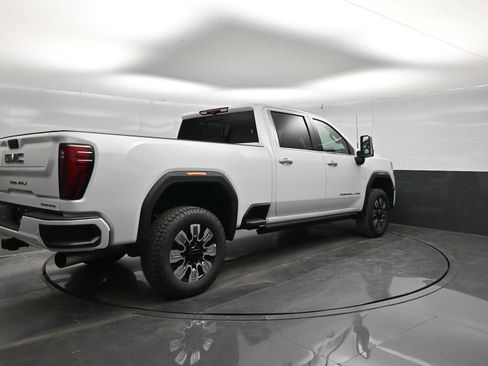 New 2026 GMC Sierra 2500 Denali w/ Denali Reserve Package AWD/4WD image 7