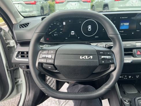 Used 2025 Kia K4 EX FWD image 18