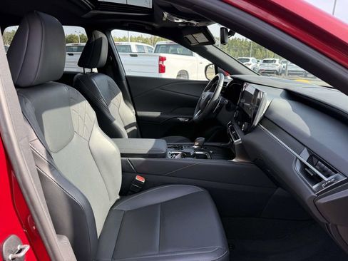 Used 2024 Lexus RX 350 Premium w/ Accessory Package (Z1) image 15